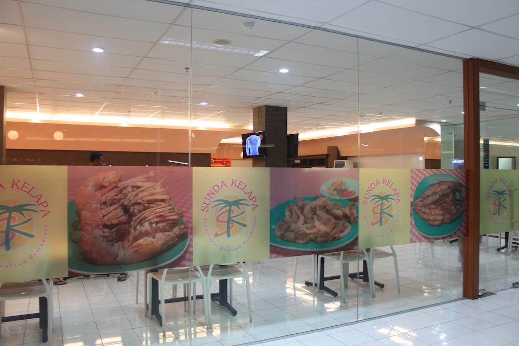 塞姆帕卡普蒂阿西西酒店 雅加达 外观 照片